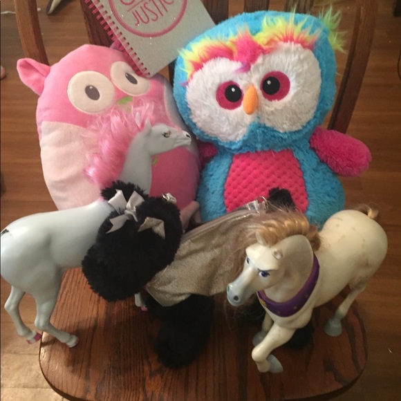 Toy Bundle - Picture 1 of 4